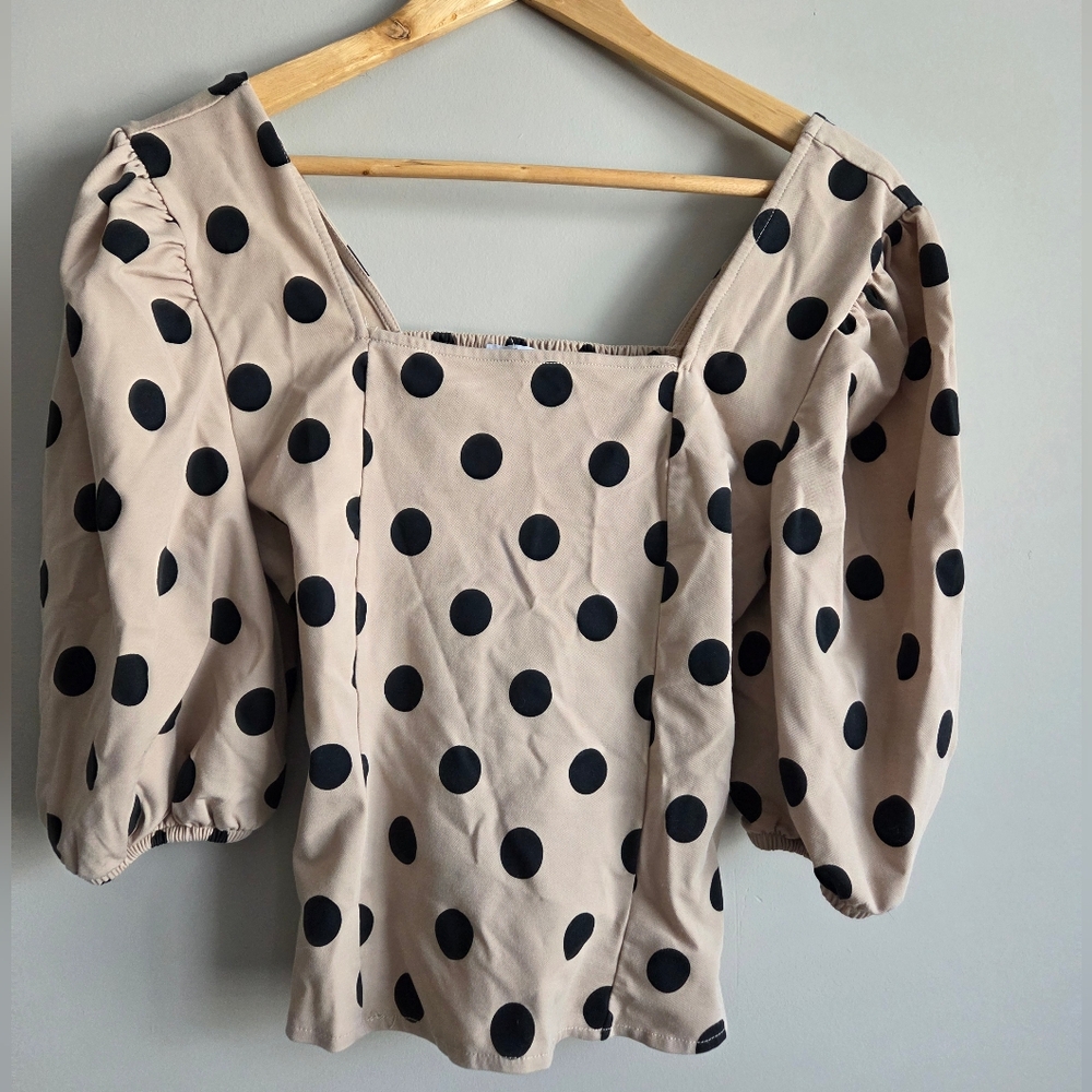 Suzy Shier Beige Polka Dot Puff Sleeve Blouse Square Neck Style Feminine Cottage - Picture 2 of 6